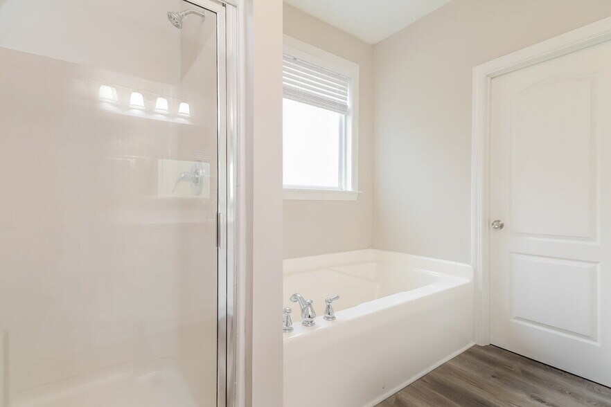 Building Photo - 361 Southgate Dr