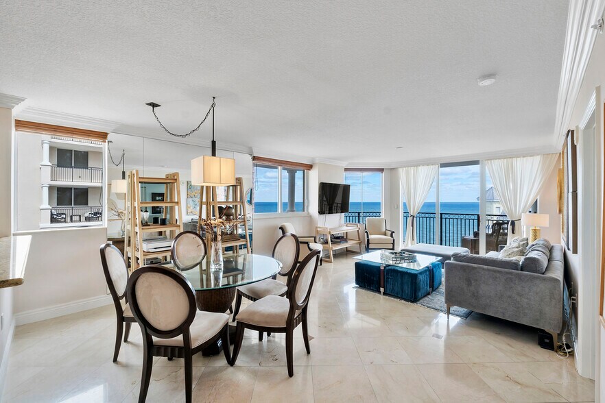 dining/living room - 2001 N Ocean Blvd