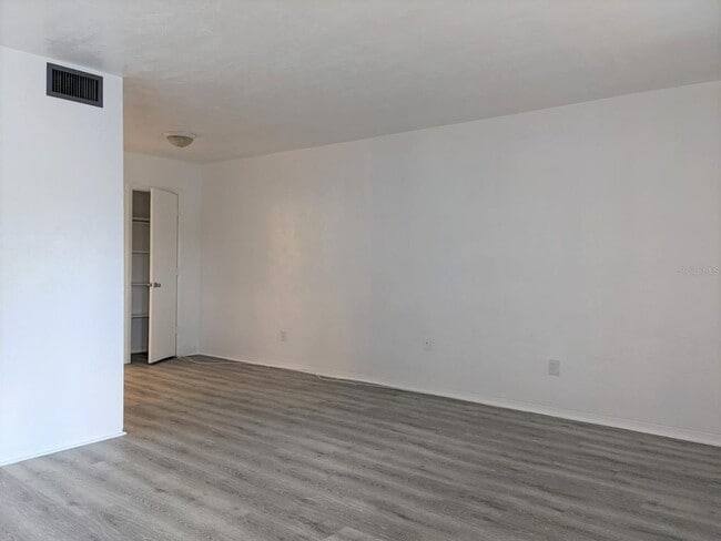Building Photo - 1260 70th St N