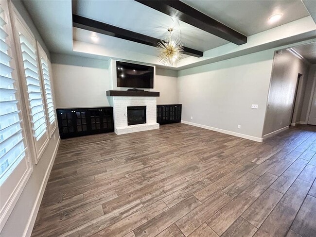 Building Photo - 8201 Crew Ln