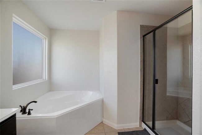Building Photo - 1501 Treeta Trail