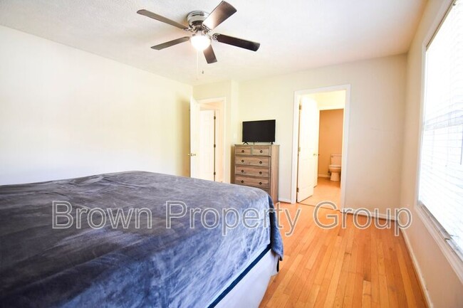 Building Photo - 624 Porter Rd