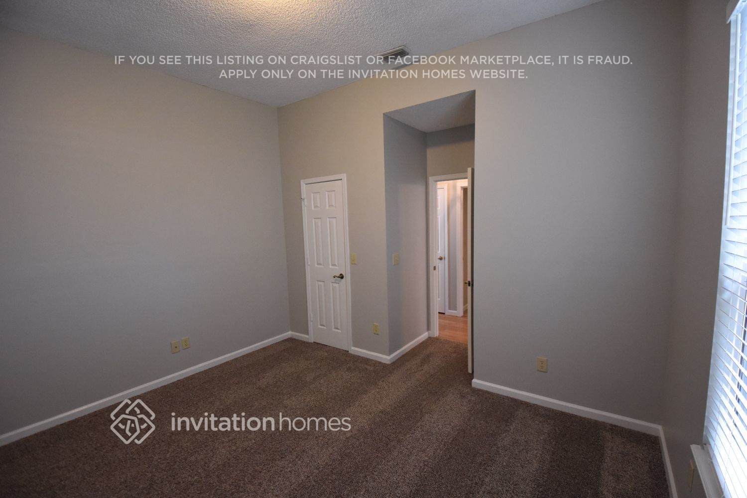 Building Photo - 2226 The Woods Dr E
