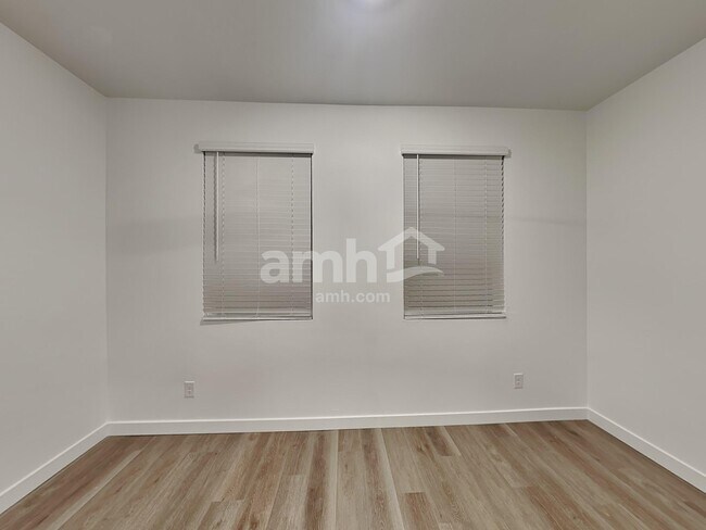 Building Photo - 13101 N Serenity Vly Dr