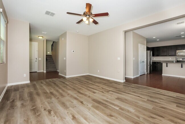 Building Photo - 8616 E Lobo Ave