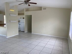 Building Photo - 518 NW 19th Pl