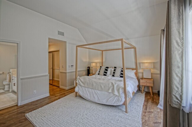 Building Photo - BEAUTIFULLY REMODELED, HIGH-END REDONDO HILLS HOME W/ AMAZING GREAT ROOM LIVING SPACE, 2 BALCONIE...