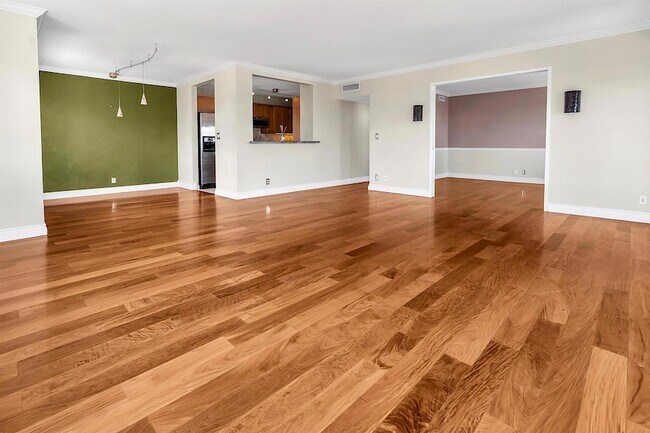 Building Photo - 2500 E Las Olas Blvd