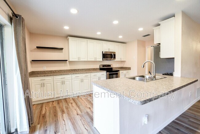 Building Photo - 1318 Kewannee Trail