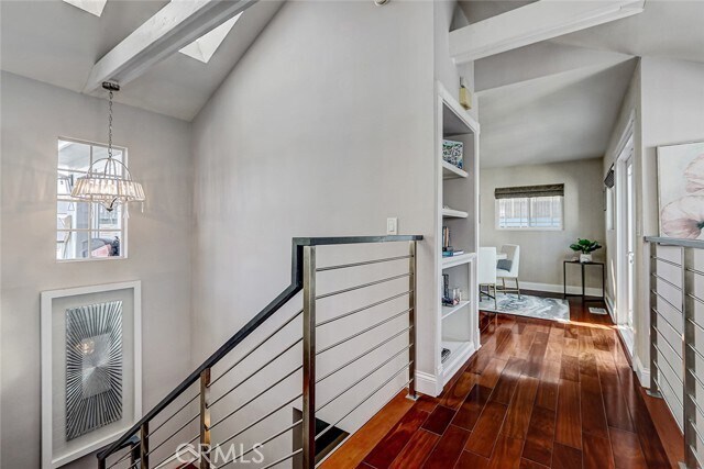 Building Photo - 718 S Broadway