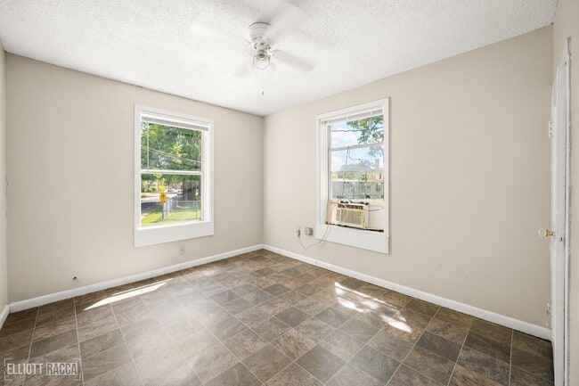 Building Photo - 2404 Orange St