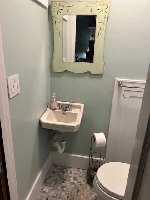 Building Photo - Furnished Single Family House Near Cornell Campus