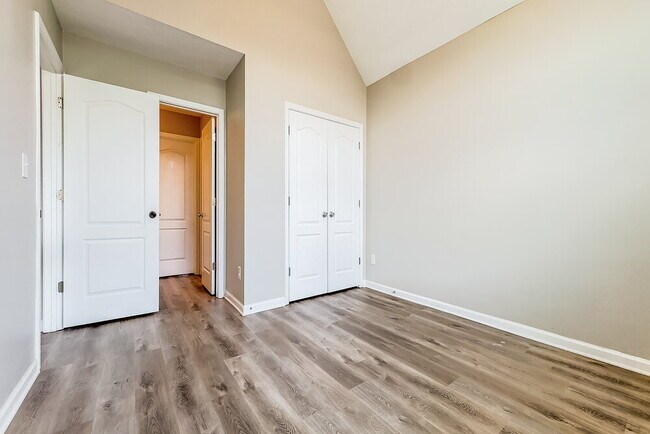 Building Photo - 342 Lingo Port Dr