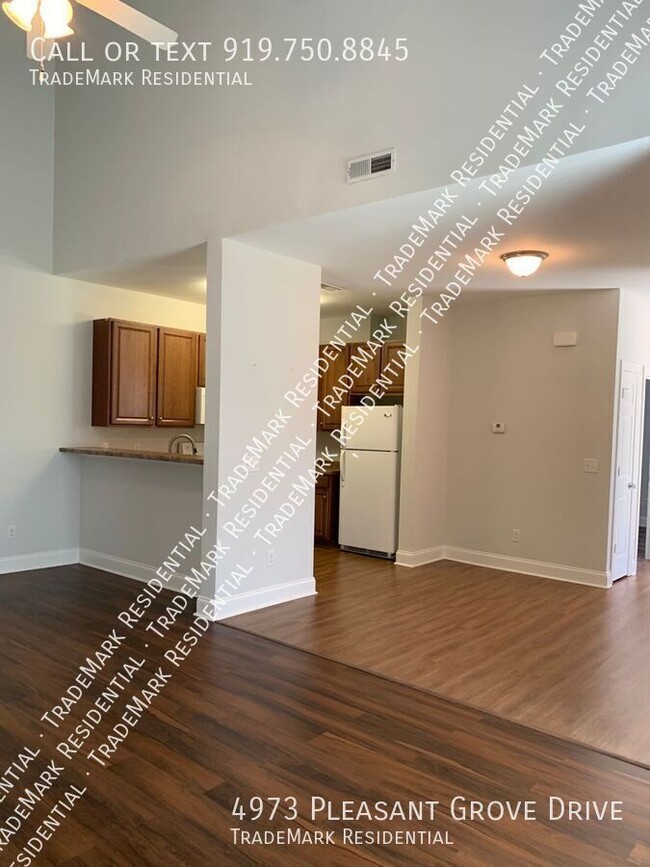 Building Photo - 4973 Pleasant Grove Dr