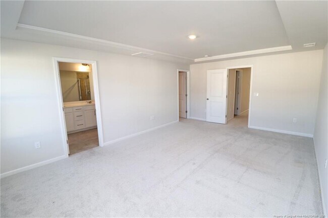 Building Photo - 5711 Woodlawn Dr