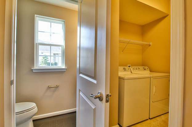 Building Photo - 12908 White Pine Way