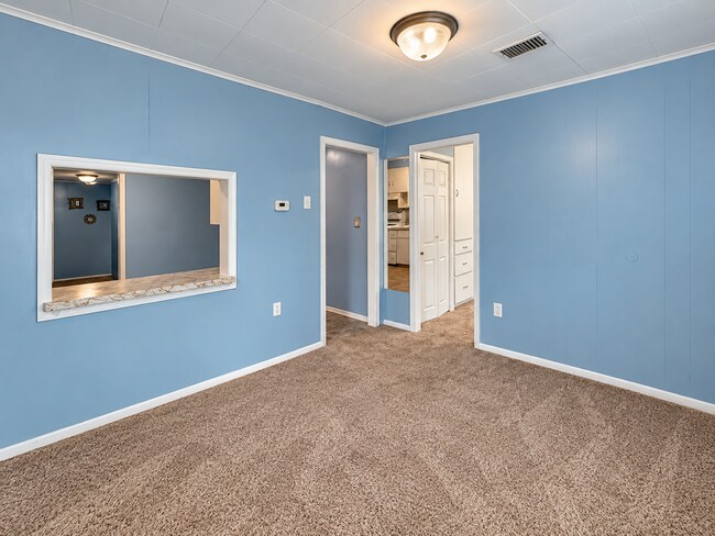 Building Photo - 6030 Cotter Ave