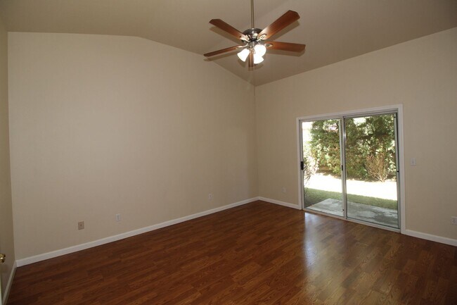 Building Photo - 2747 Browning Ave