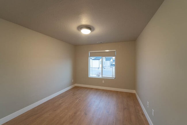 Building Photo - 1825 N Lund Hwy