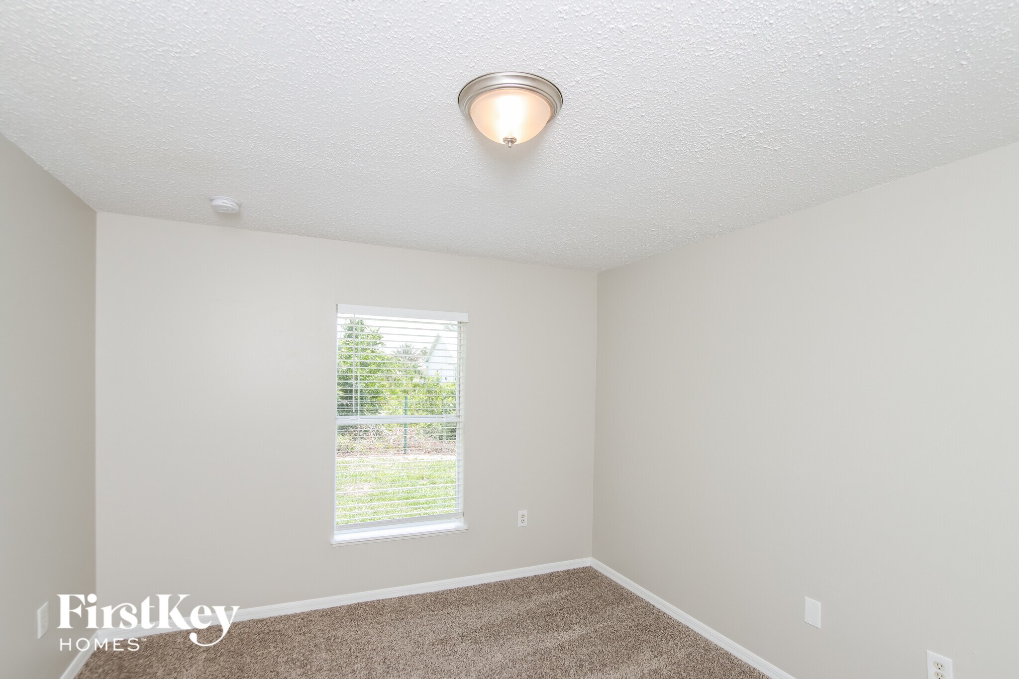 Building Photo - 1686 Whiting St SE