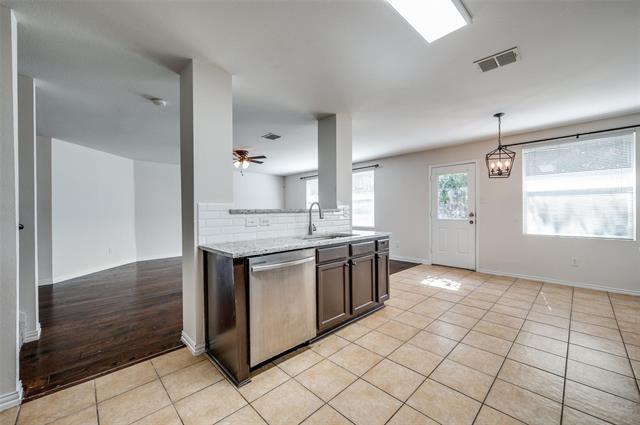 Building Photo - 13279 Cleburne Dr