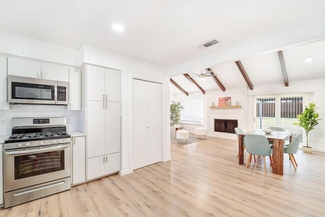 Building Photo - 8414 Staunton Dr