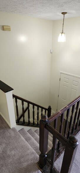 Building Photo - 226 Allison Ave