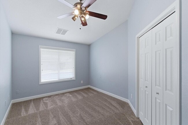 Building Photo - 4221 E Everett Dr