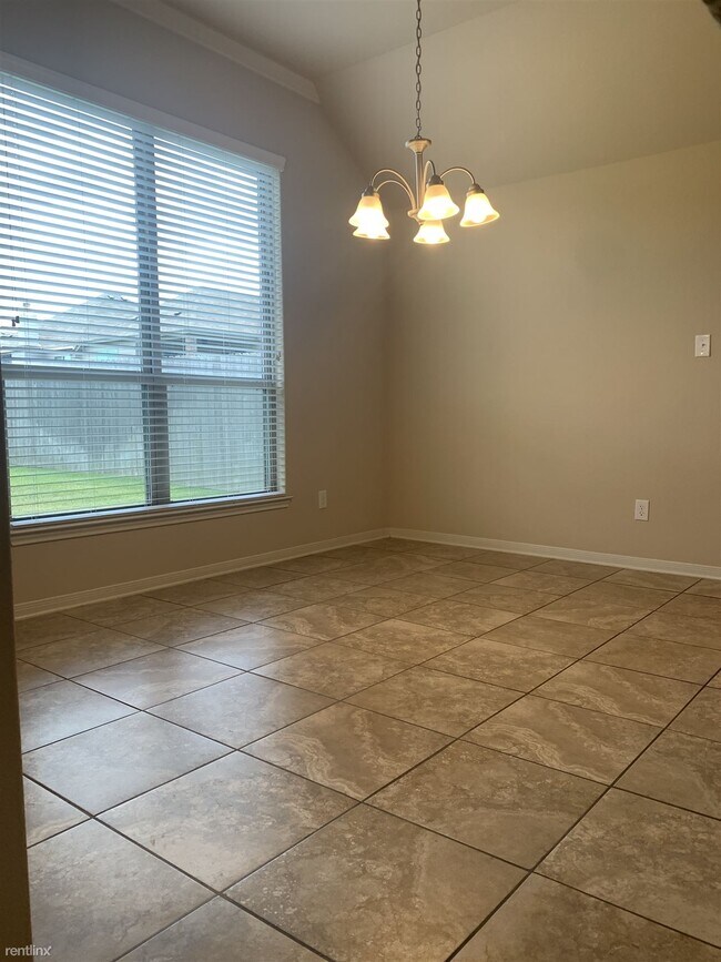 Building Photo - 4 br, 2 bath House - 5607 Markham Drive