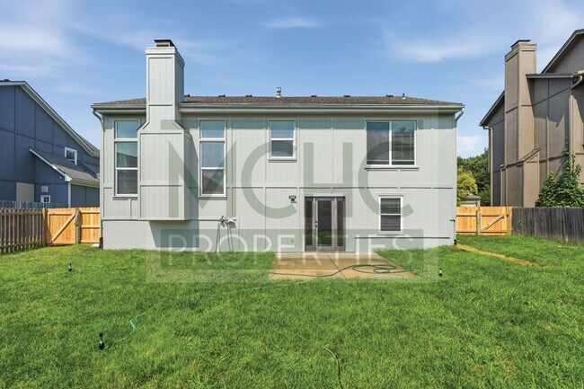 Building Photo - 15239 Goodman St