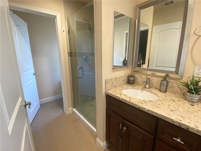 Building Photo - 9116 Florence Ave