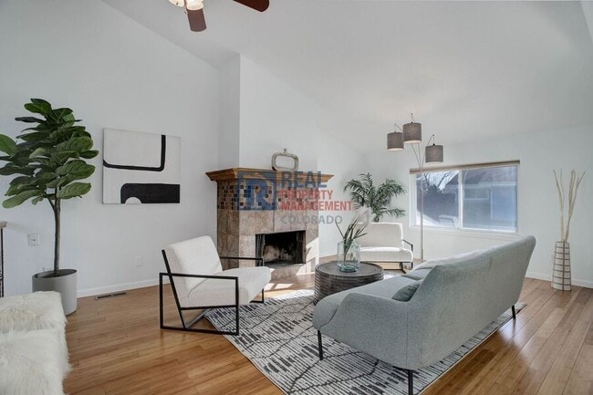 Building Photo - 8487 Everett Way