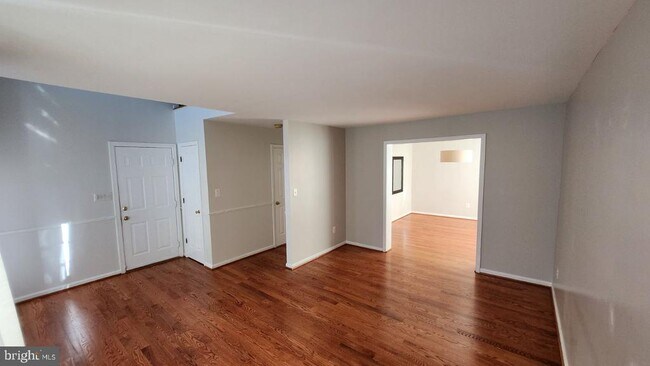 Building Photo - 13005 Bressler Way