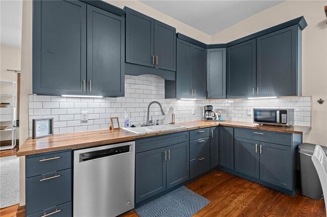 Building Photo - 10093 Oklahoma Dr