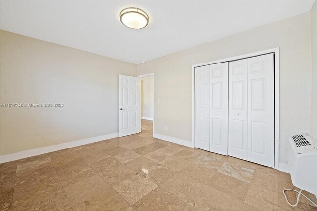 Building Photo - 7315 Byron Ave