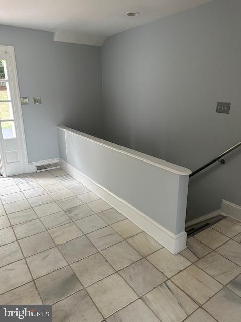 Building Photo - 1065 Lyme Ct