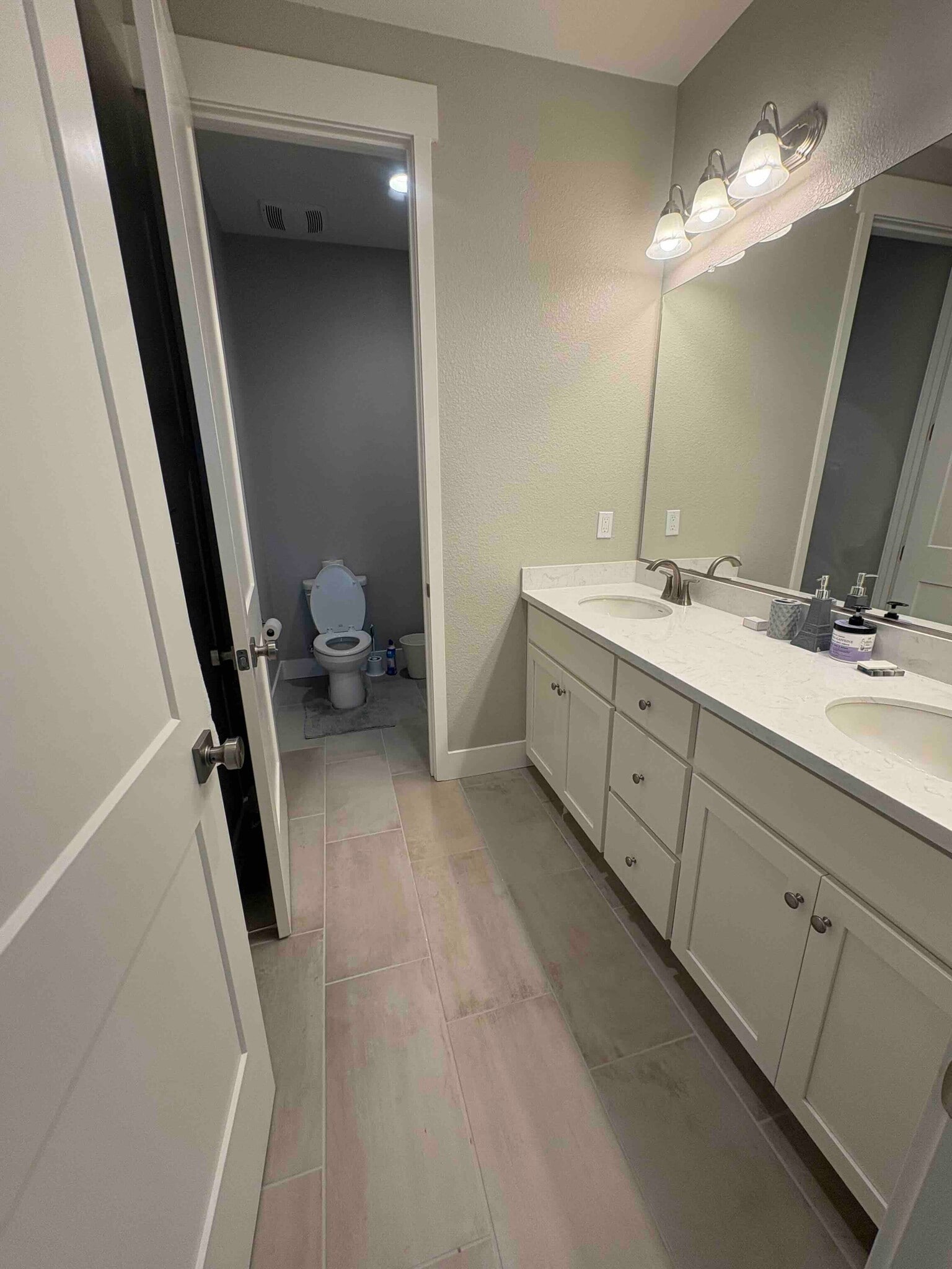 Building Photo - 2850 Lumin Ct