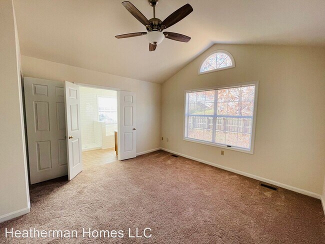 Building Photo - 4 br, 2.5 bath House - 9 Emerson Ct