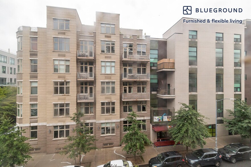 Building Photo - 130 Hope St