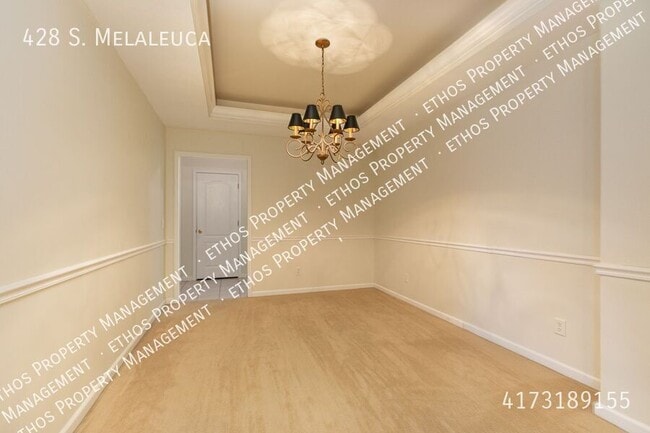 Building Photo - 428 S. Melaleuca-