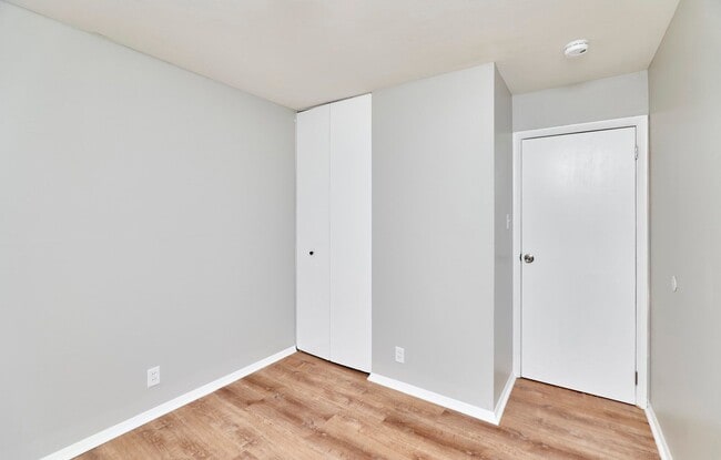 Building Photo - 5134 Red Cedar Ct