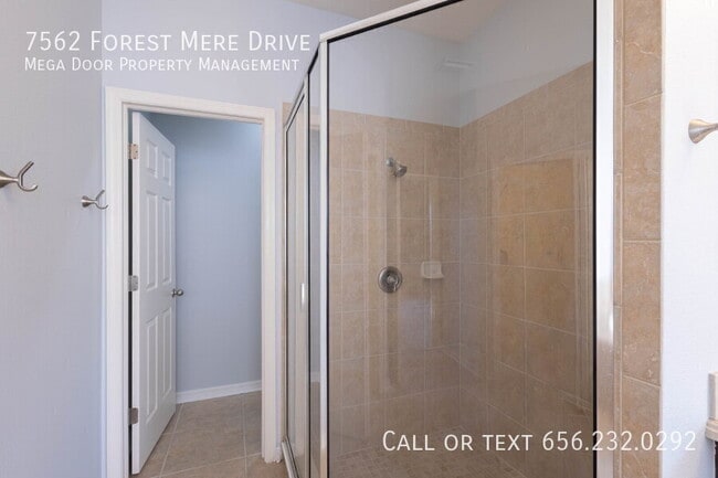 Building Photo - 7562 Forest Mere Dr