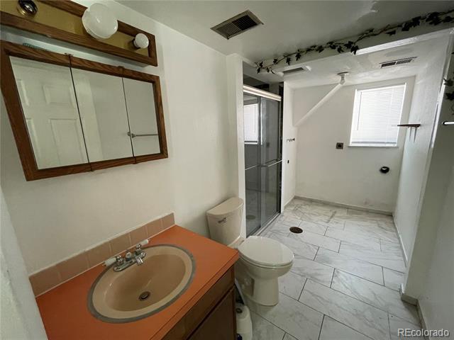 Building Photo - 2833 S Depew St