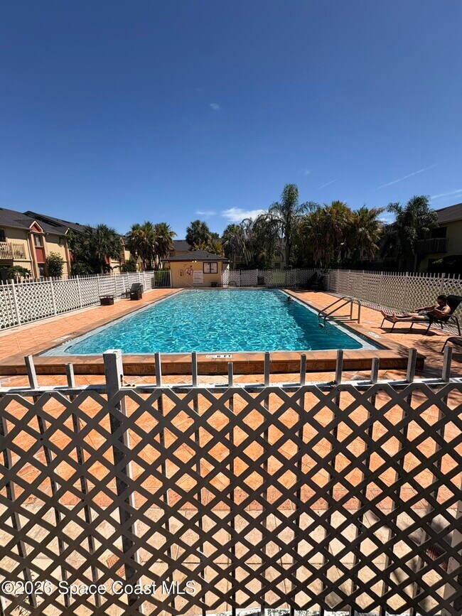 Building Photo - 2101 Forest Knoll Dr NE