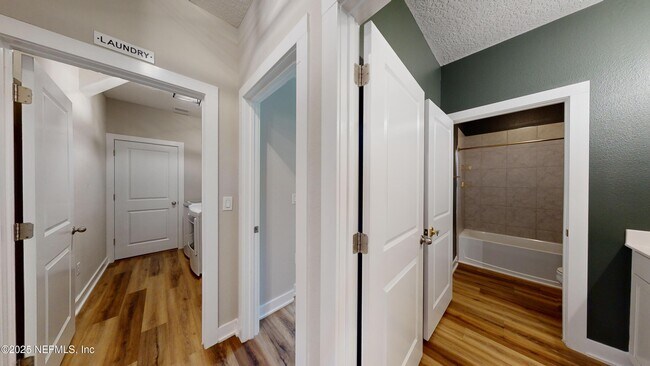 Building Photo - 257 Windermere Way