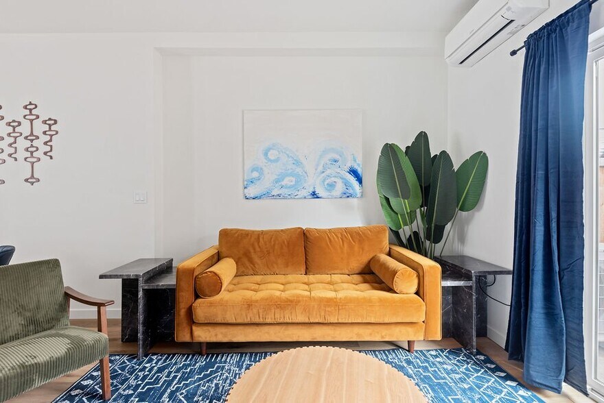 Building Photo - 5205 SE Boise St