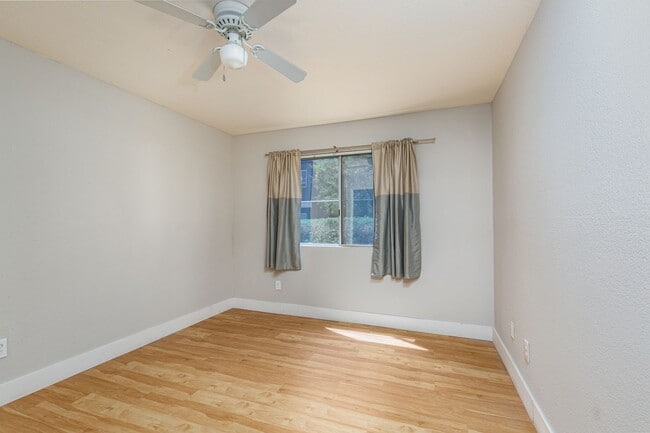 Building Photo - Remodeled first floor unit in gated commun...