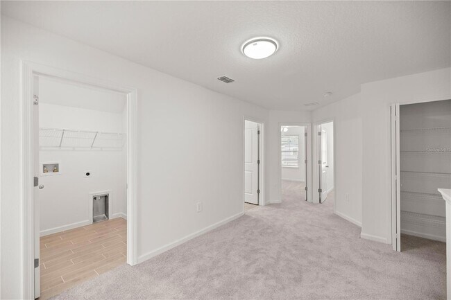 Building Photo - 3438 SE 37th Ct