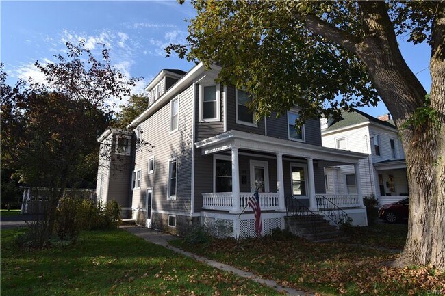 Building Photo - 248 E Flower Ave
