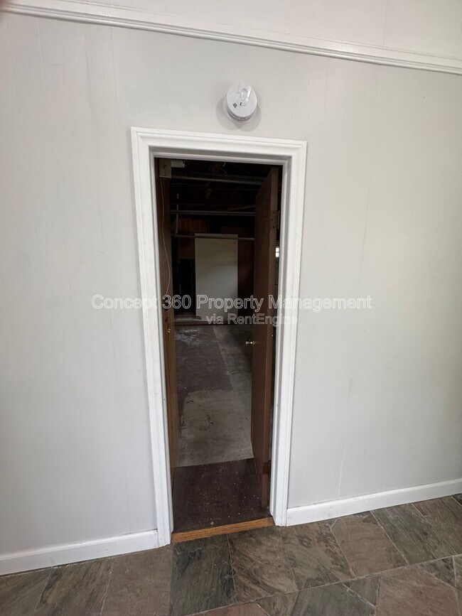 Building Photo - 1972 Fanwood Ave